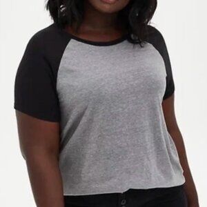 TORRID CLASSIC FIT TRIBLEND JERSEY CREW NECK RAGLAN TEE Plus Size: 2